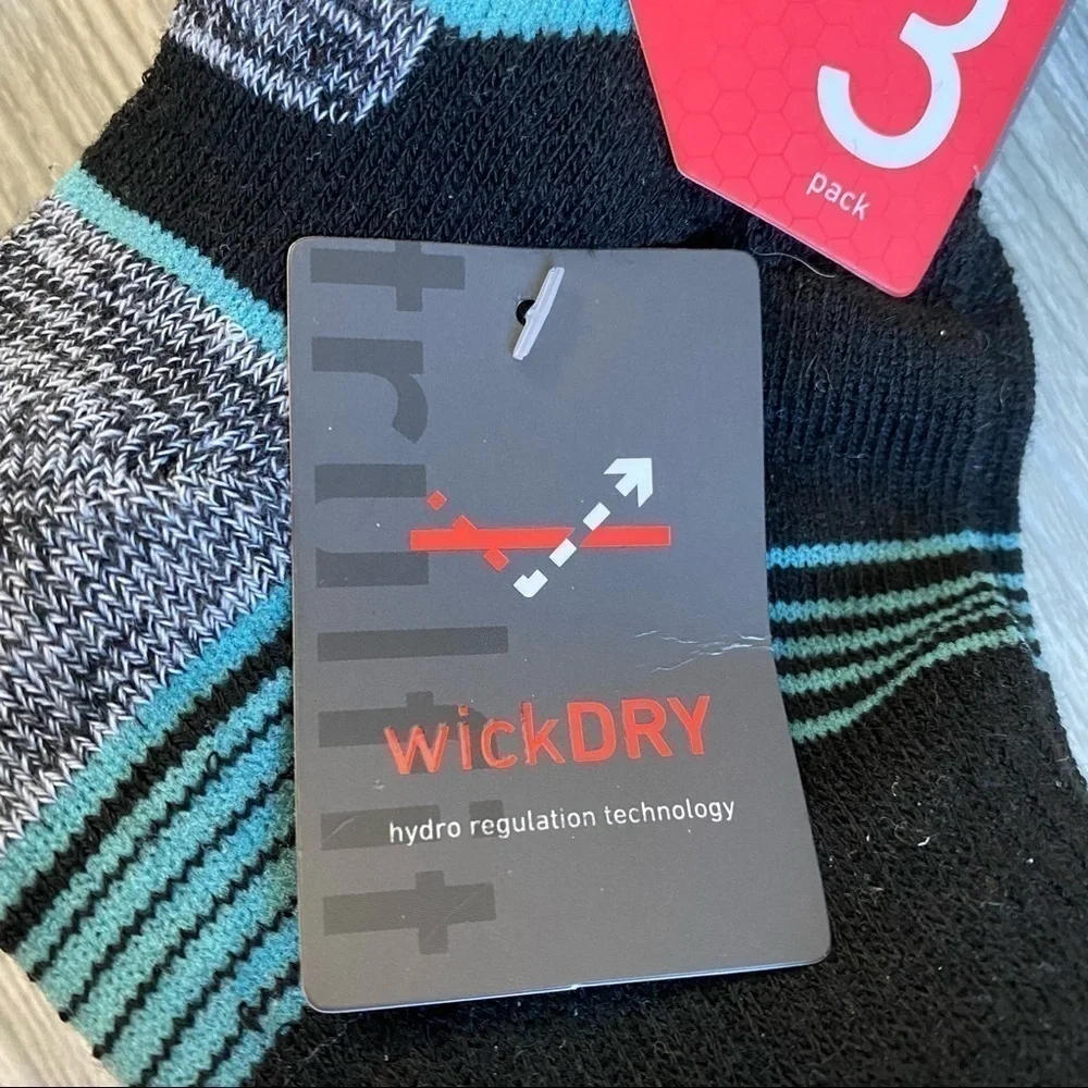 NWT Kids 3 pair ankle athletic socks active cushion, wick dry